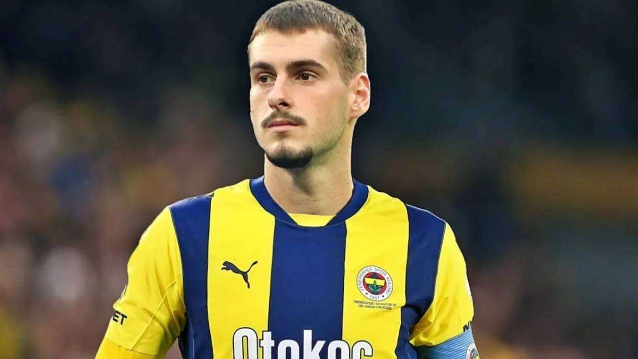 Fenerbahçe'de İsmail Kartal forma yüzü göstermiyordu: 3 milyon euroluk yıldıza Süper Lig devinden kanca! 4